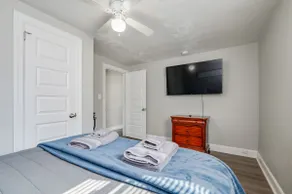 Perfect Beach Getaway for 5! Steps to the Sand! - Image 3