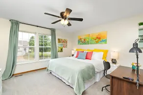 ⭐️  Serene Oasis  ✅  3 King Beds ✅  Fast Wifi ✅  Free Parking - Image 2