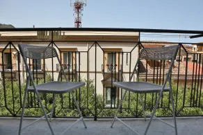 Super Bright Apt With Balcony In The Old Town - Image 3