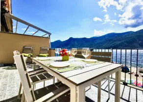 GROUP: Lake View COMO Beachfront AC Pool - Image 5