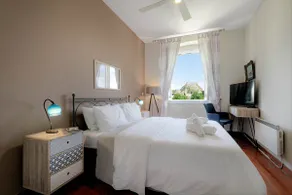 Liston Boutique Residence - Image 3