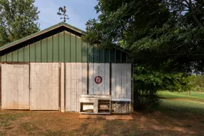 Spacious Riverview Farmhouse & Fishermen's Retreat - Image 4
