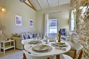 NV LUXURY RESIDENCE - Image 2