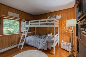 Luxury Cottage 3 BR 1 BA, w/ King Bed, Wifi, & AC - Image 4