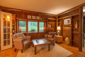 Luxury Cottage 3 BR 1 BA, w/ King Bed, Wifi, & AC - Image 2