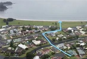 Large Family Home at Secluded Maloney's Beach - Image 3