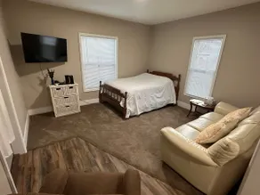Cozy Village Family Suite - Image 2