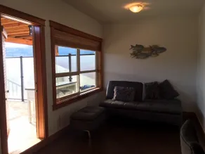 The Loft by the Lake - Image 4