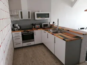 Central Loft Apartment - Image 5