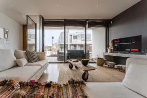 Quaint & Chic Seaside Villa - Image 4