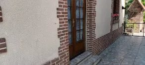 Le Gîte de la Roseraie des Bois Free parking - Image 2