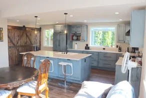 Light-filled, very quiet & newly remodeled house in Madison Valley - Image 5