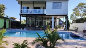 House with pool in Coronado. - Image 2