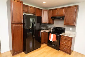 Cheerful and Clean -3 Bedroom Maumee home - Image 5