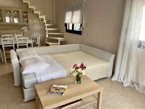 Rebekka's HOUSE - Image 4