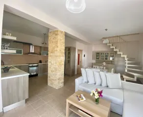 Rebekka's HOUSE - Image 2