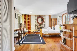 Tiny Carriage House for Two by Taylor Square - Image 2