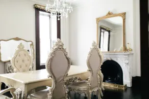 Clifden Manor beautifully restored historic home - Image 3