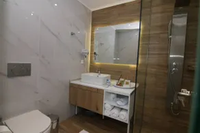 Lakones Deluxe Suites - Image 5