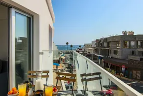 Phaedrus Living: Seaside Luxury Flat Lighthouse 65 - Image 3