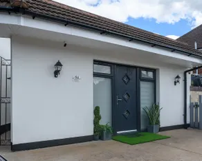 Modern and Stylish 1-Bedroom Guesthouse near M6 J10 Perfect for Business Stays & Couples Free Parking & Wi-Fi - Image 2