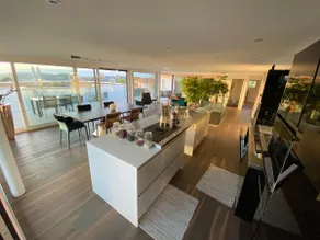 Luxury loft, hot tub, peace of mind - Image 4
