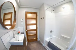 Morel Executive Suites #7 - Image 4