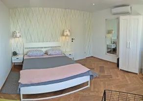 One bedroom apartment with seaview - Image 4