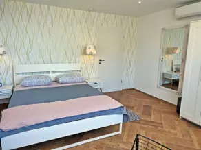 One bedroom apartment with seaview - Image 2
