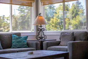 Serene Mendocino Retreat with EV Charger - Image 3