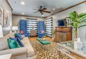SEC Playoffs! Charming, spacious 4Bed 3bath; 5 min walk to OU, STADIUM VIEW! - Image 3