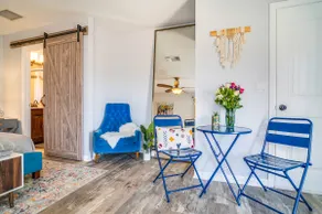 Cozy Guest Suite W/ Private Entrance & Backyard - Image 5
