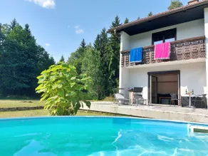 Private pool in cottage Lily - Image 2