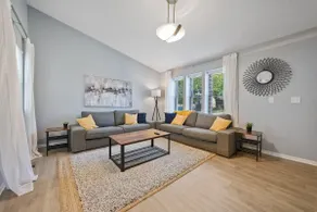 Adorable 3 bed, 1.5 bath Ranch Home with yard - Image 2