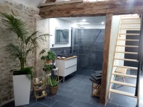 House with private jacuzzi, cocooning, zen. - Image 2