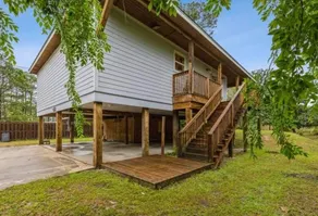 2 bedroom cottage with hot tub - Image 3