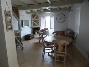 Charming house with exceptional views - Image 3