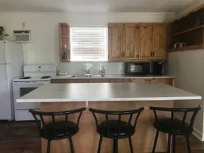 Cypress Cottage: fresh, clean, country getaway - Image 2