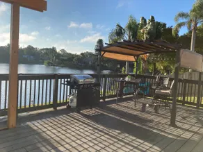 Fountain House On Timberbay Lake - Image 3