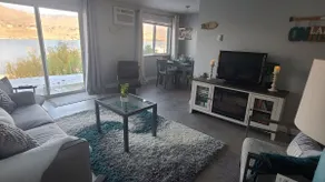 Lovely 1 Bdrm Condo with Lake Views & Boat Parking - Image 2