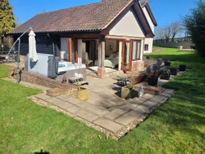 Entire Guest House with Hot Tub in mid Suffolk - Image 2