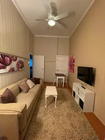 Lovely self contained granny flat; dogs welcome! - Image 4