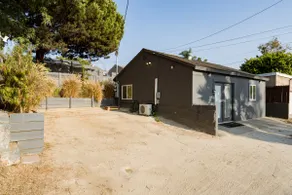 The Boho Bungalow Hideaway: Your San Diego Base - Image 2