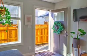 Zen retreat, 2 bed cottage, free parking - Image 2