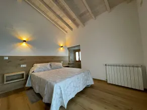 SCHOOL HOUSE - Image 4