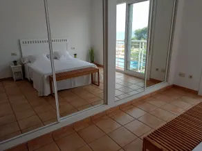 Amazing Terraced house on the beachfront - Image 3