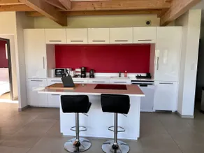 Modern architect-designed house - Image 5