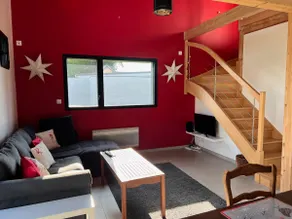 Modern architect-designed house - Image 3