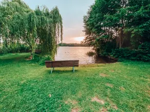 Vacation home on historic farm estate - Image 3