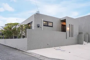 Spacious design villa that can accommodate up to 8 people! Perfect for families! There's a barbecue in the garden! - Image 3